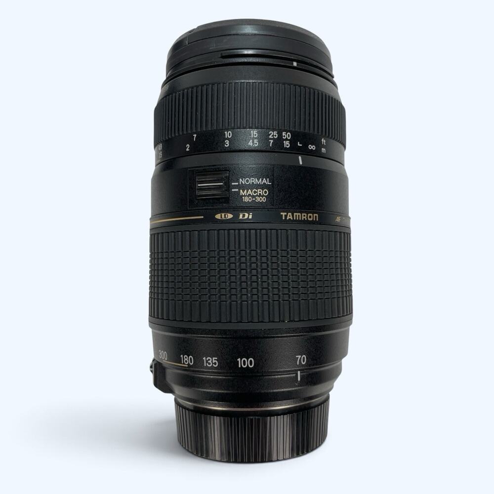 Tamron AF 70-300mm 1:4-5.6 Tele-Macro (1:2) Lens A17 with hood - Nikon F
